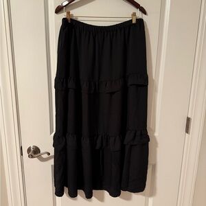 BNWT! Express Elegant Black Tiered Skirt black 🖤